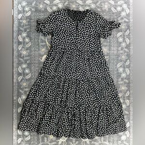 Madewell Tie-Sleeve Tiered Midi Dress in Woodcut 
Marlow Floral Almost Black